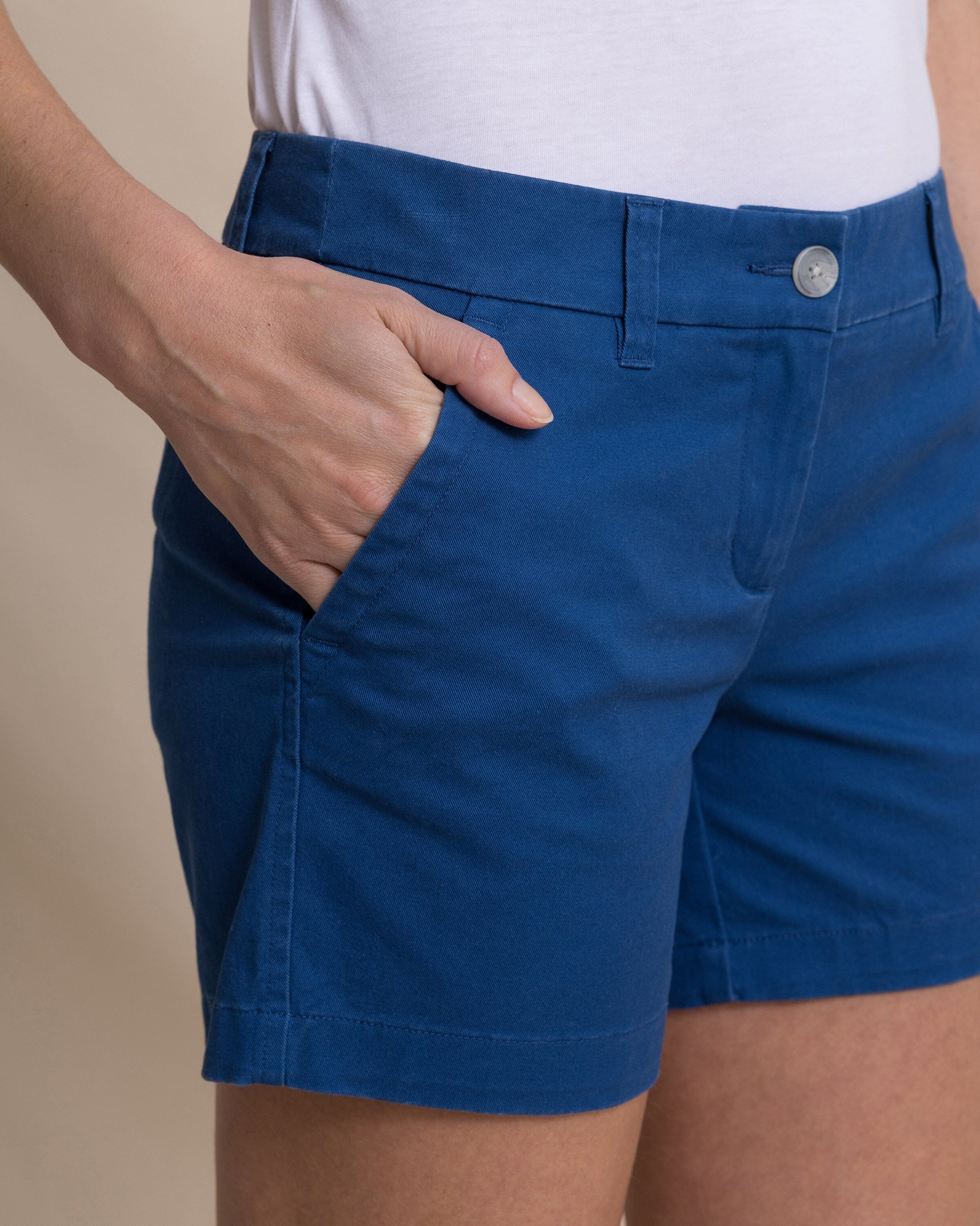 5" Caroline Short - Image 3