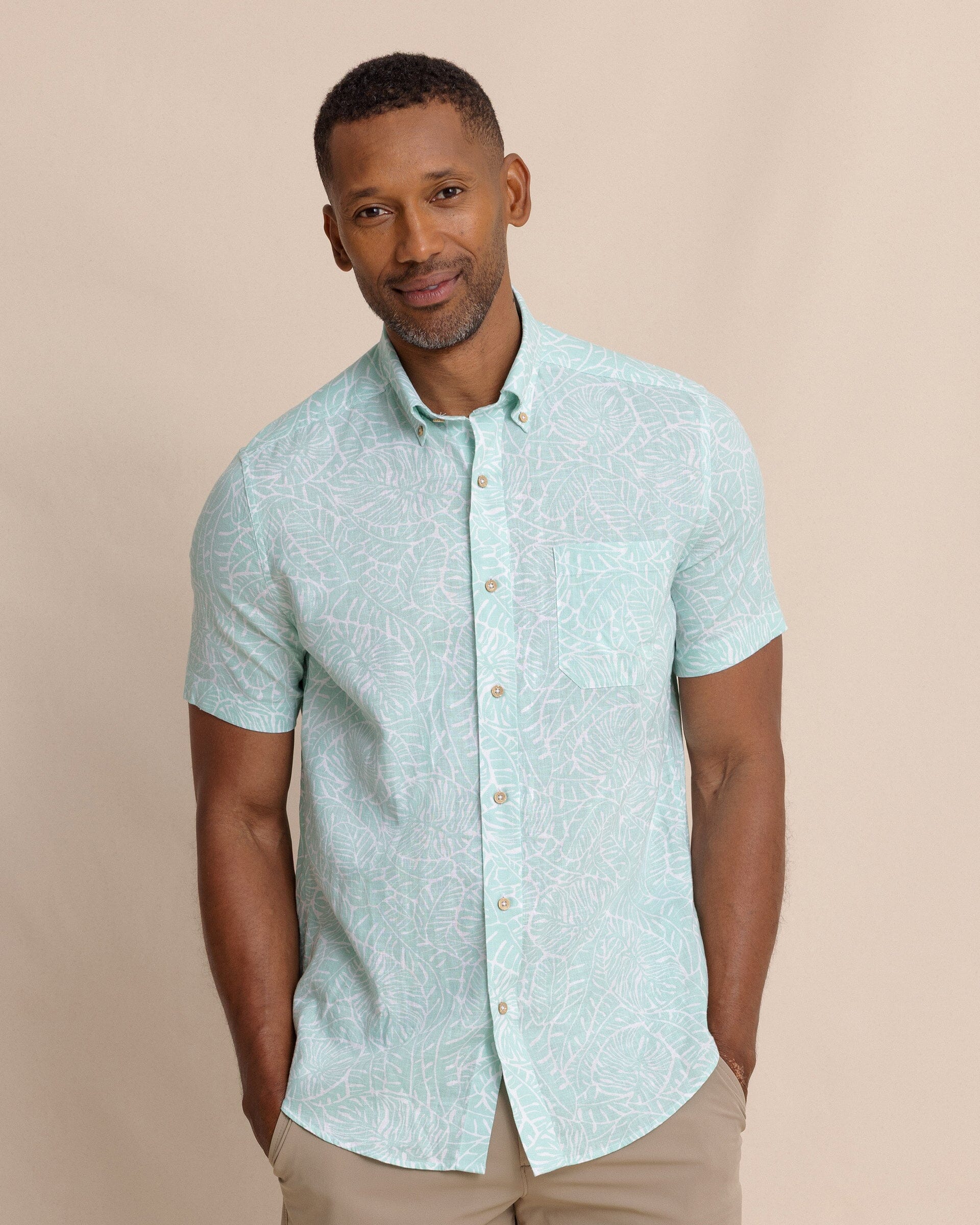 Beach Palms Linen Rayon Short Sleeve Sport Shirt - Image 5