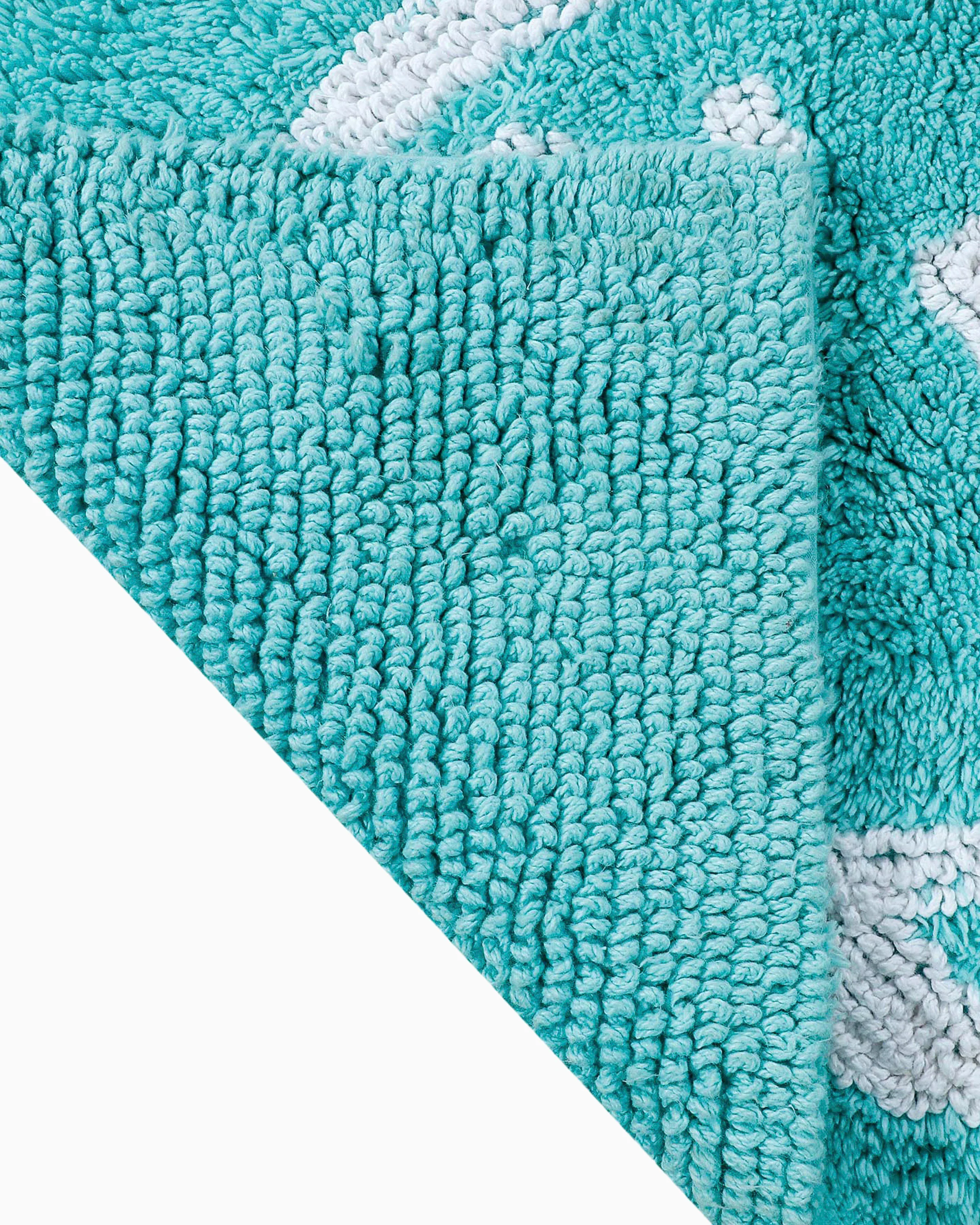 Reversible Skipjack Bath Rug - 17”W x 24”L - Image 4