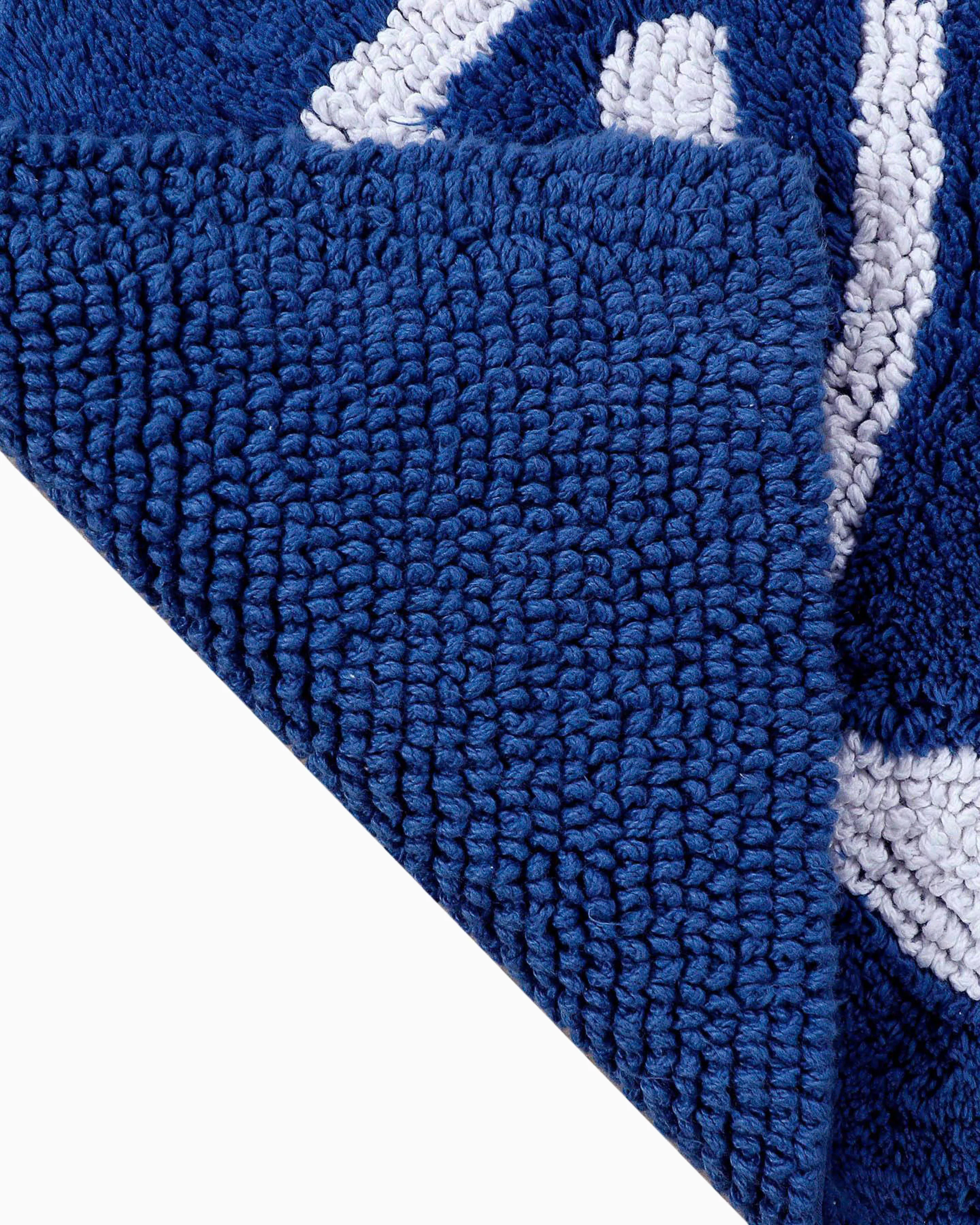Reversible Skipjack Bath Rug - 17”W x 24”L - Image 6