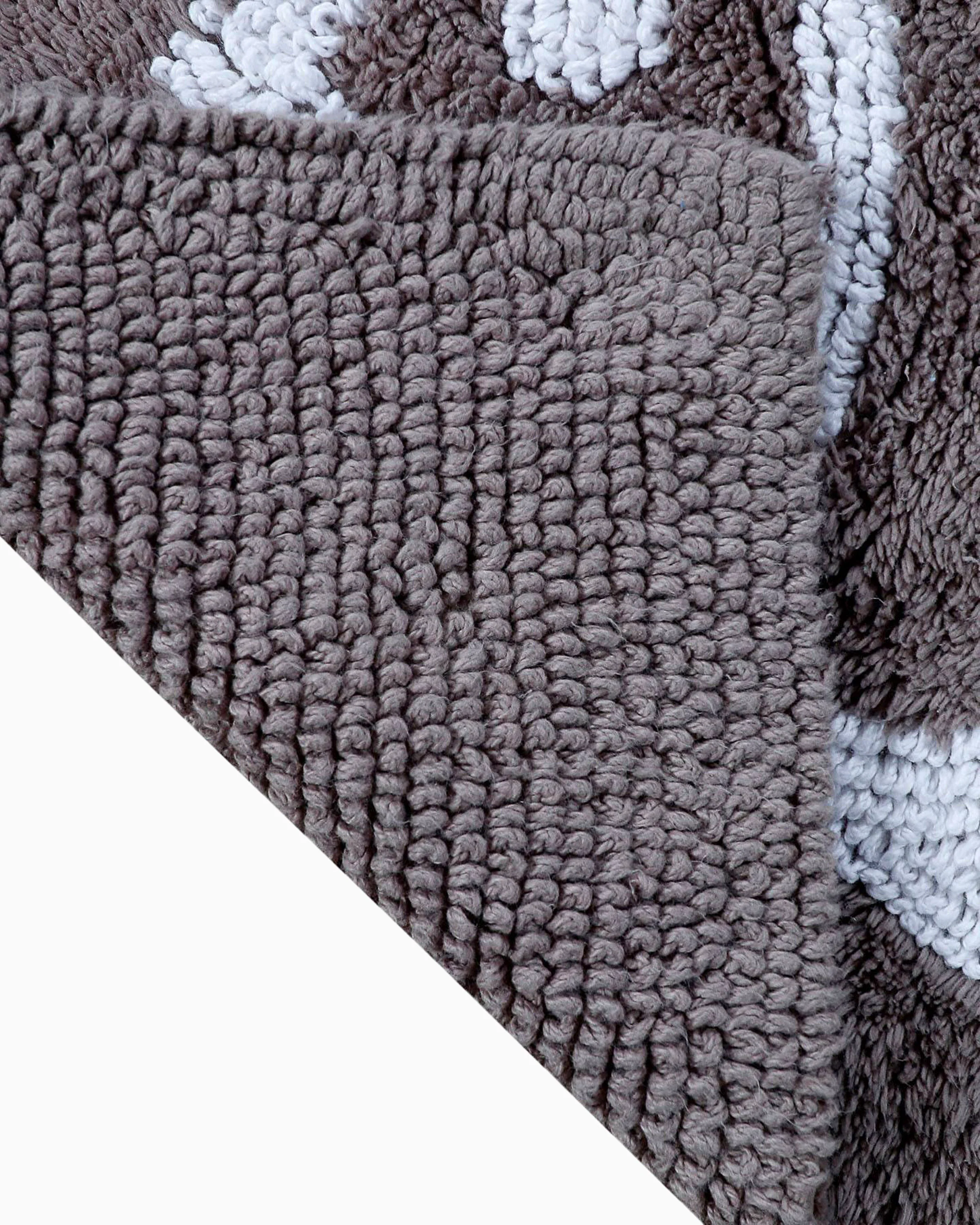 Reversible Skipjack Bath Rug - 17”W x 24”L - Image 8