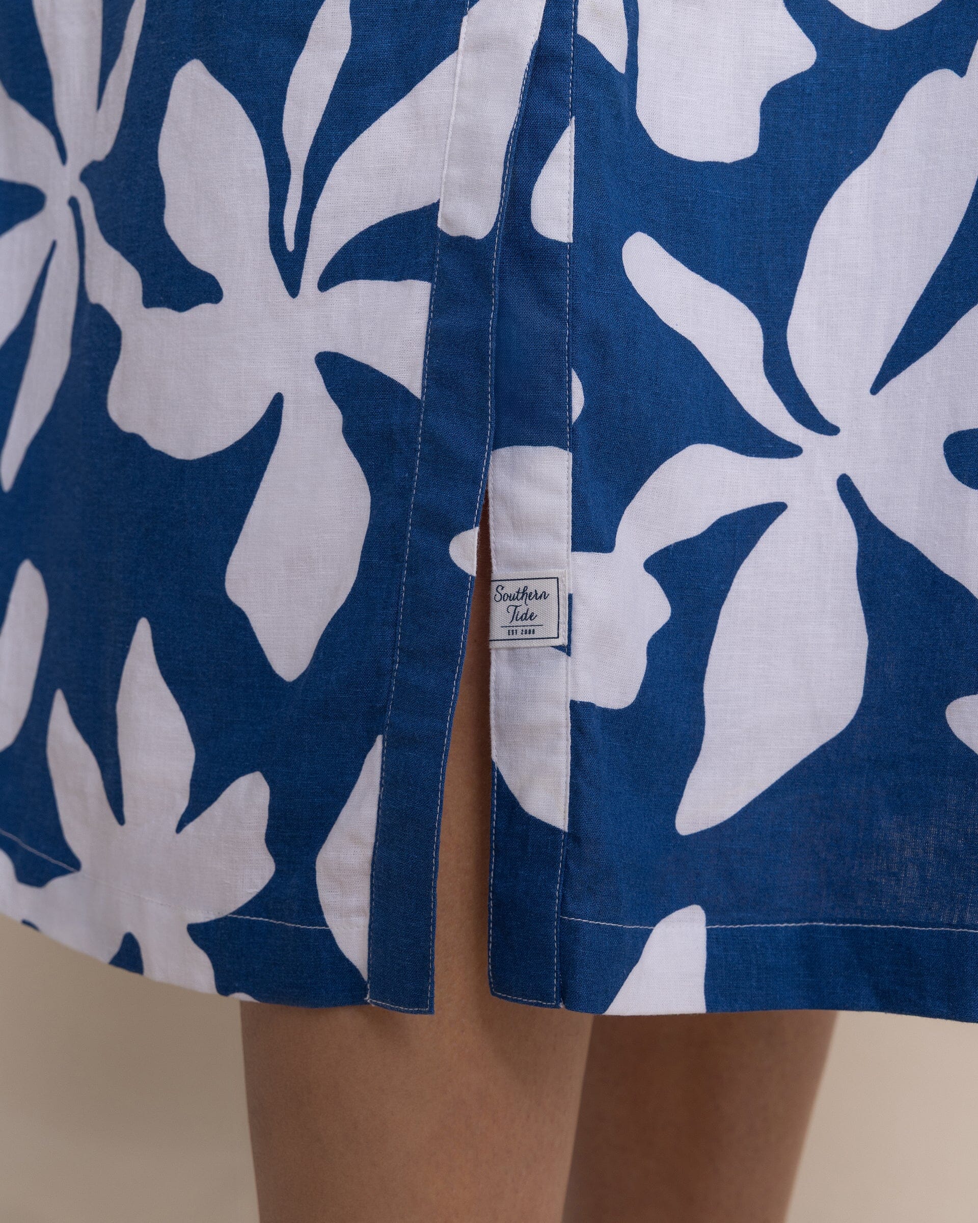 Tyra Printed Ruffle Sleeve Midi Dress - Image 4
